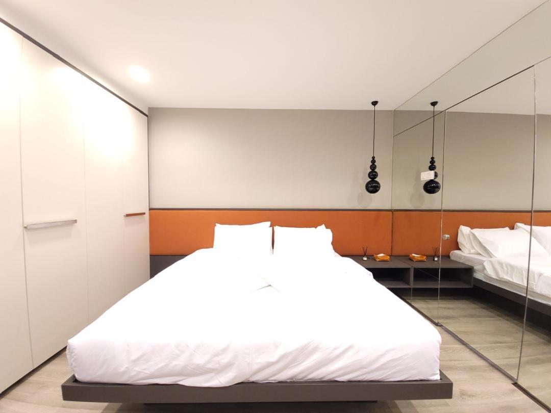 Pillows Verve Old Klang Road Apartment Kuala Lumpur