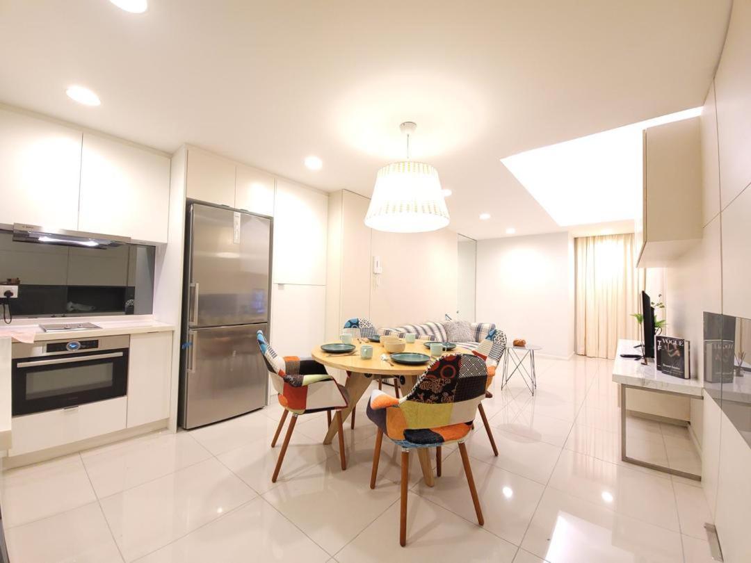 Apartment Pillows Verve Old Klang Road *