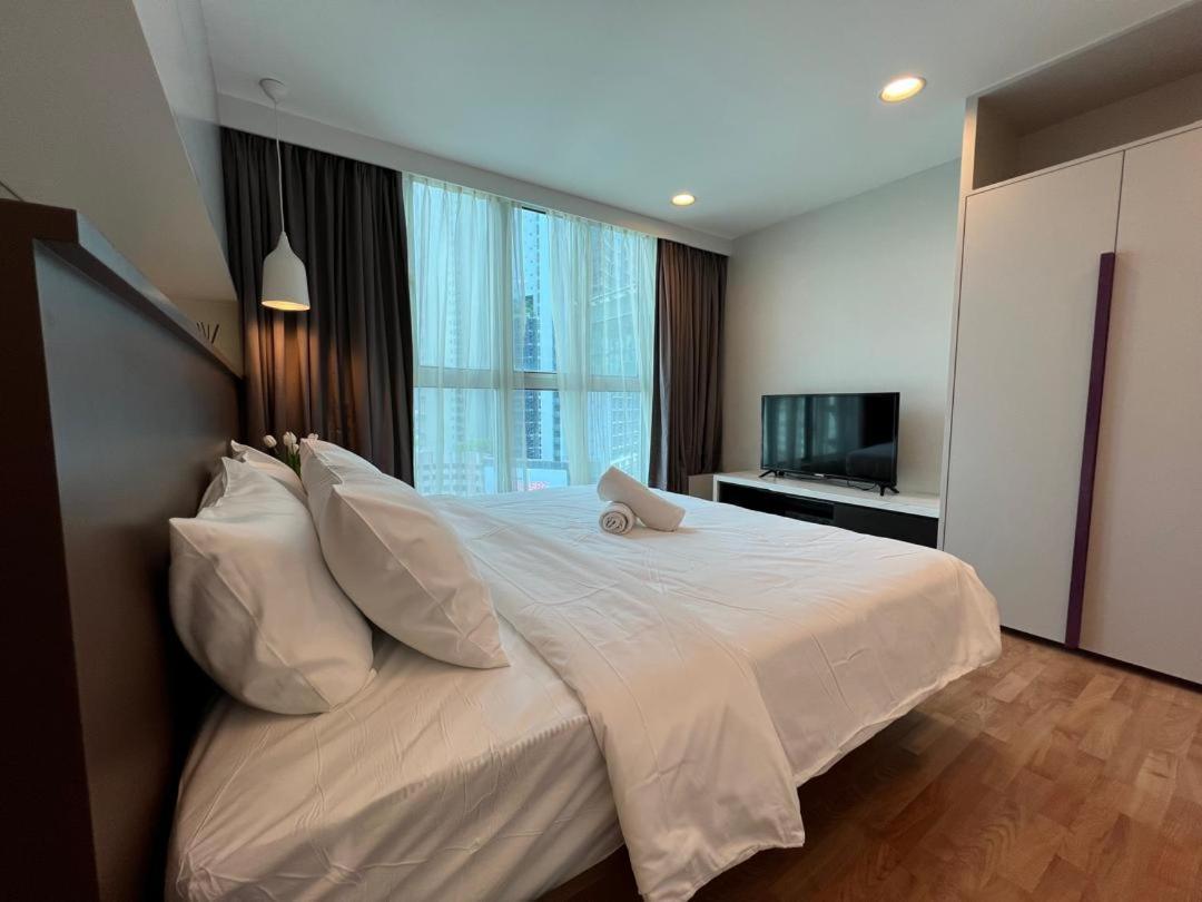 Apartment Pillows Verve Old Klang Road *